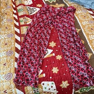 BRAND NEW Vera Bradley Pink, Black, and Red Knit Pajama Pants